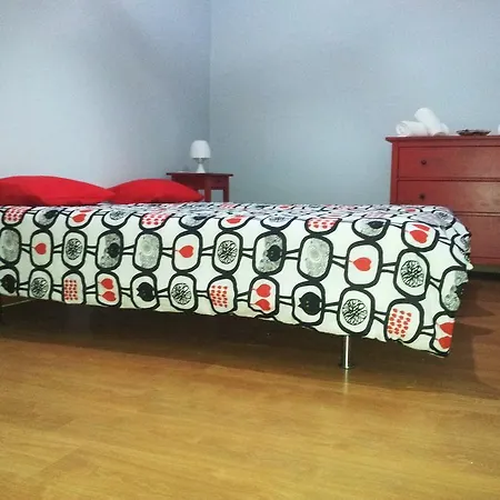 Apartment Santa Apolonia Lisbon